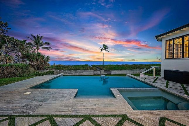 Property for sale in 22 Ocean Dr, Jupiter Inlet Colony, Florida, 33469, United States Of America