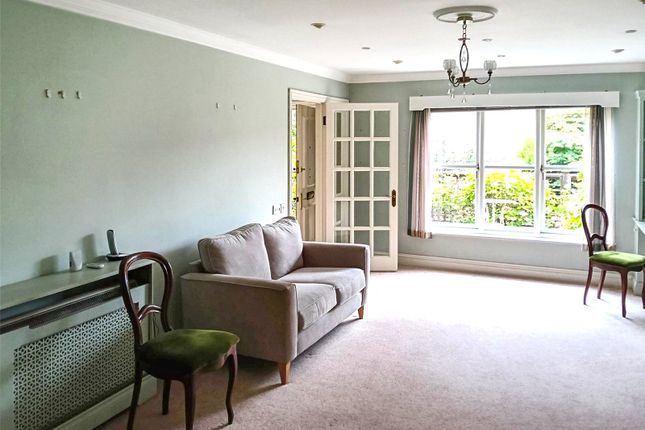 13, Mytchett Heath, Camberley photo 4