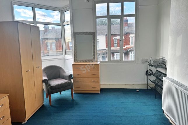 Flat 1, 459, Warwick Road, Tyseley, Birmingham photo 3