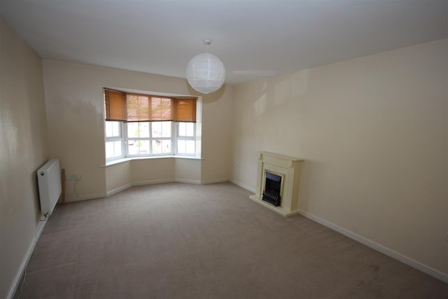 6 Balmoral House, Thyme Avenue, Fareham photo 5