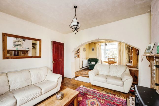 6, Baldwins Crescent, Crymlyn Burrows photo 4