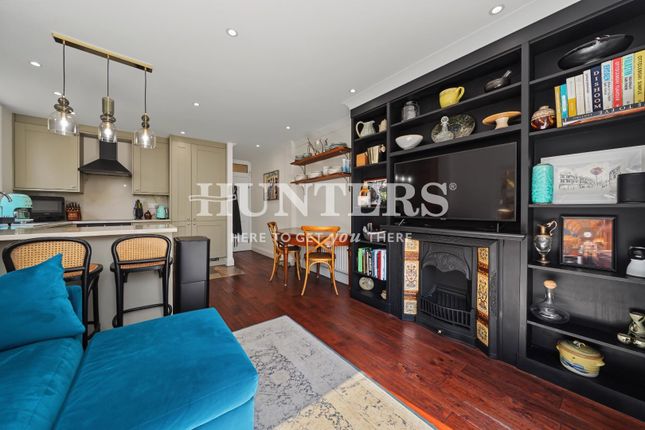 19A, Westbere Road, London photo 2