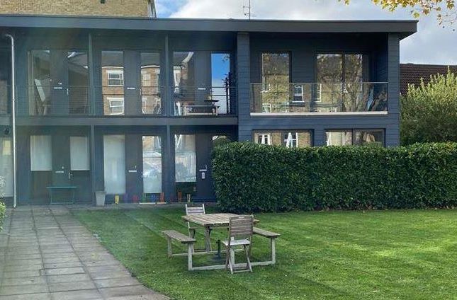 Office to let in Stockwell Studios, 31 Jeffreys Road, Stockwell