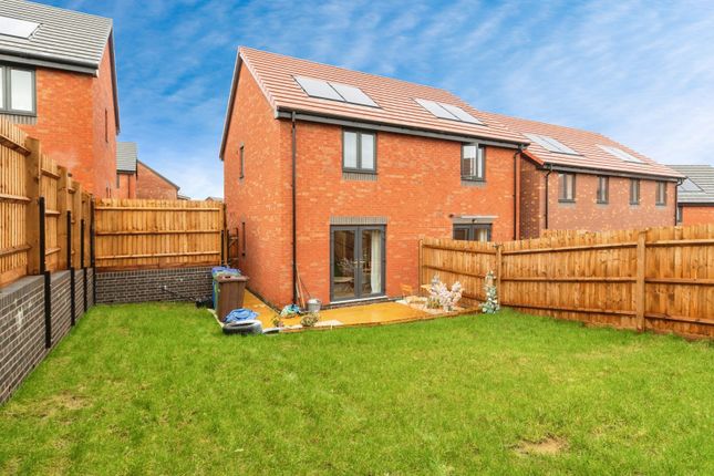 9, Stokesay Lane, Staffordshire photo 3