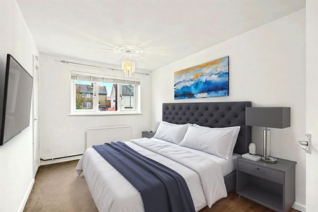 12, Clifton Grove, Nottingham photo 4