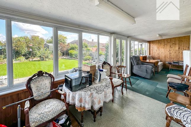 85 Hawkesbury Road, Canvey Island photo 4