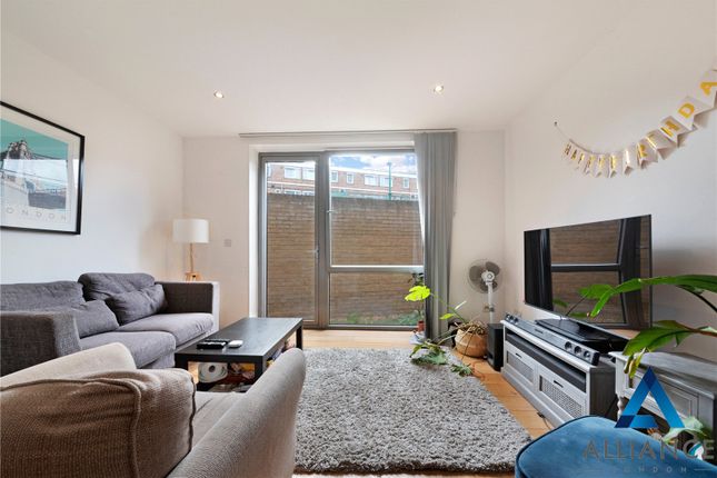 179, Bow Common Lane, London photo 4