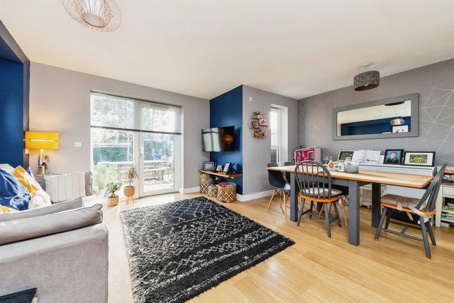 Thumbnail Terraced house for sale in Tudor Way, Hertford