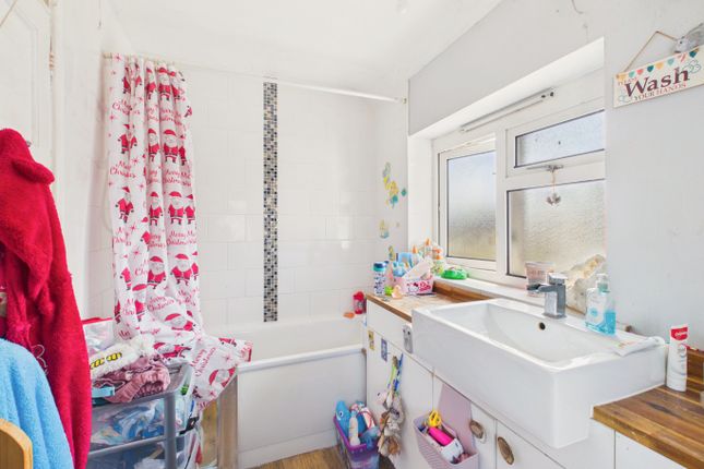85 Hebden Avenue, Hull, East Riding Of Yorkshire photo 4