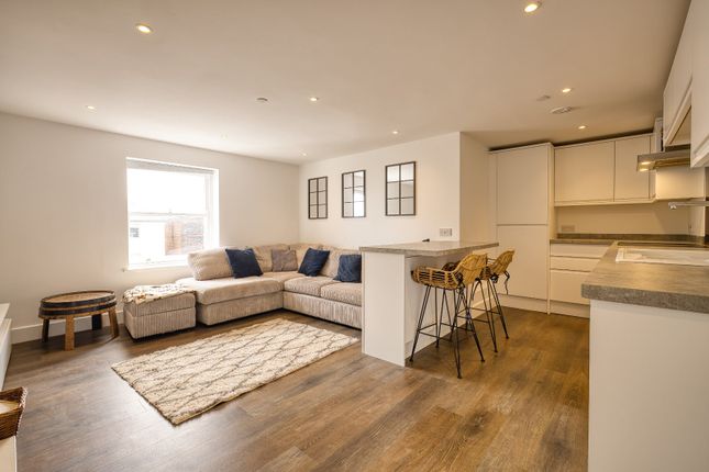 Flat 5, 1, Chandos Square, Kent photo 2