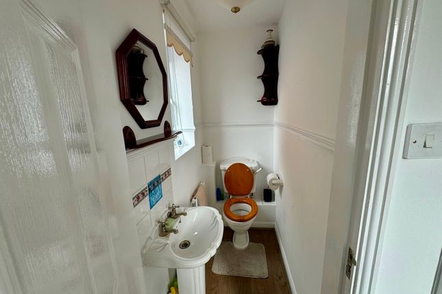 26, Bryn Derw, Blackwood photo 3