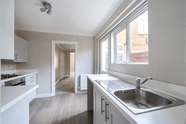 8, Easthampstead Road, Berkshire photo 4