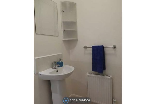 Dyson Close, Bentley, Walsall photo 3