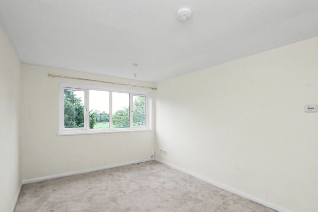 61 Southwell Close, Nottinghamshire photo 3