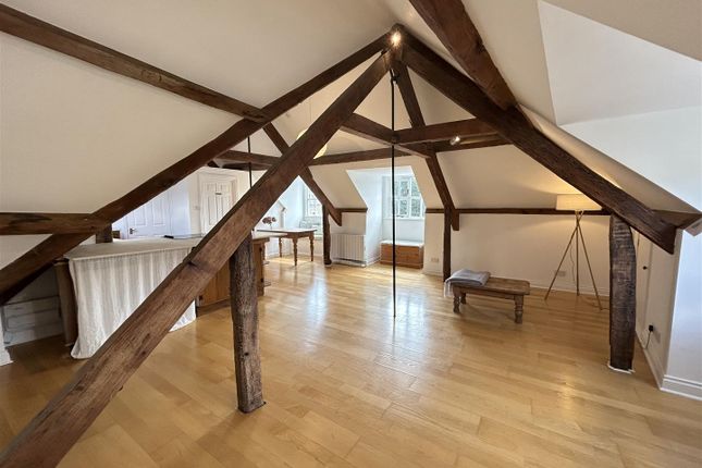 1-bed flat on 7 Johnsons Courtyard, South Street, Sherborne, £975/mo