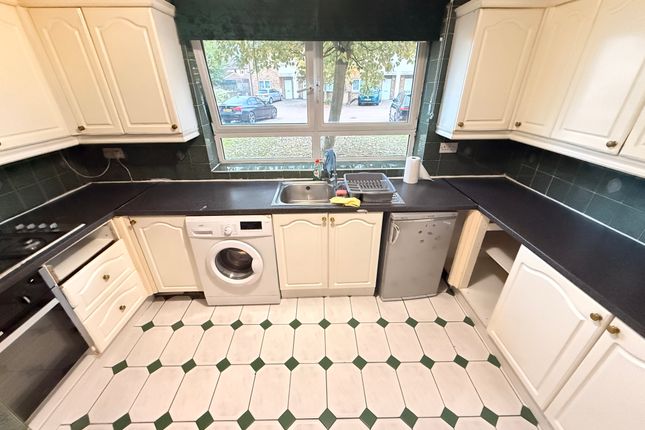 374, Convent Way, Southall photo 3