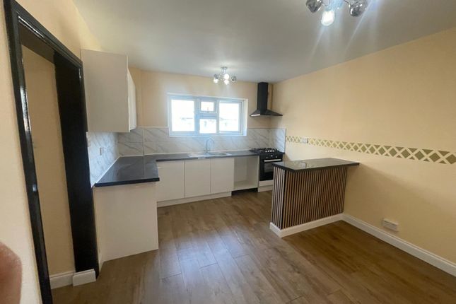 Whipperley Ring, Luton LU1 photo 4