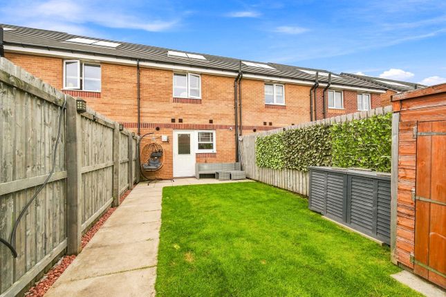 76, Crompton Way, Irvine photo 4