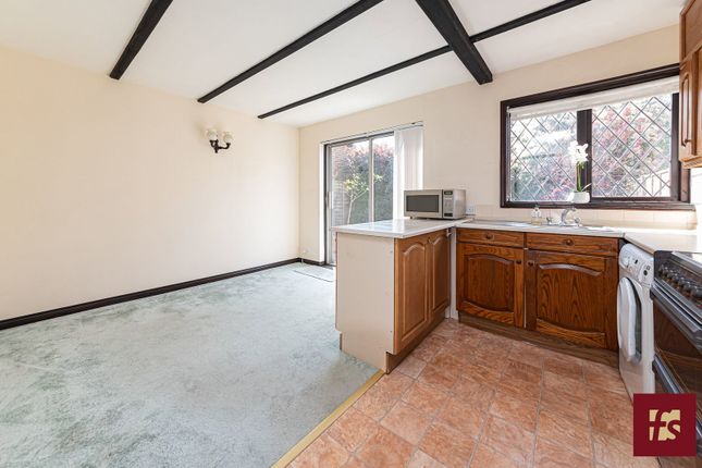 6, Oleander Close, Crowthorne photo 4