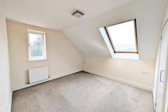 7, Turnpike Close, WELLING photo 3