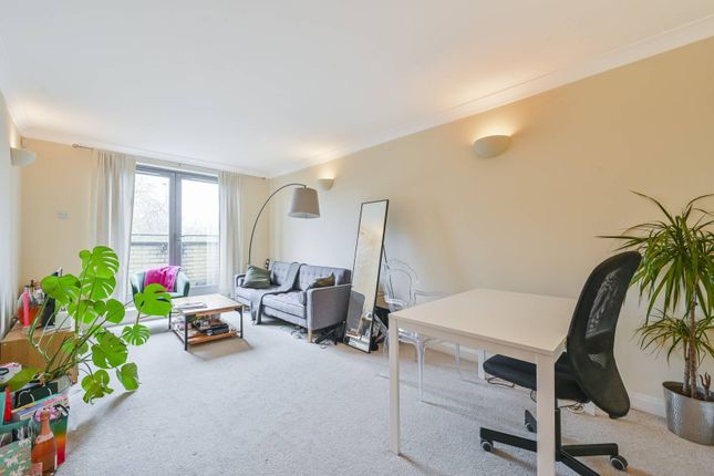 Thumbnail Flat for sale in Canonbury Street, Canonbury, London