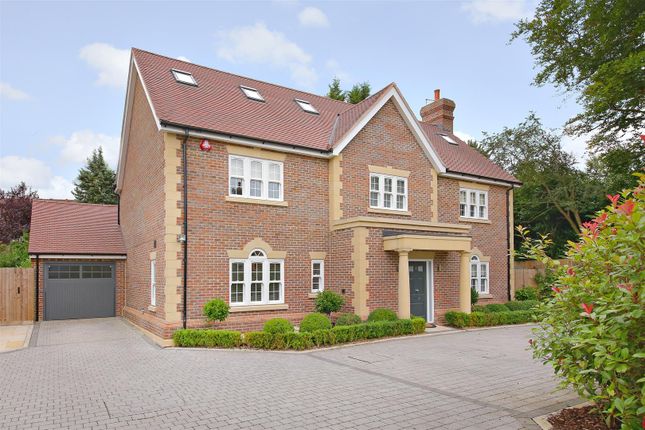 Thumbnail Detached house to rent in Gills Hill Lane, Radlett