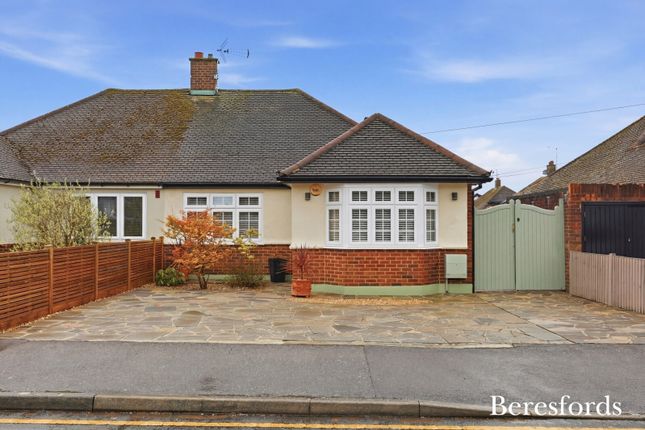 2-bed house on 31, Dunmow Gardens, Brentwood, £525,000
