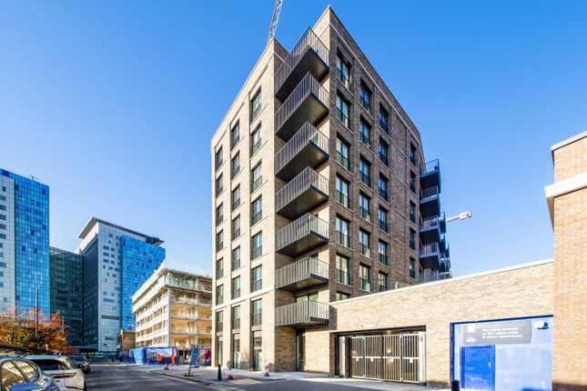 Flat to rent in The Jacquard, Silk District, Whitechapel