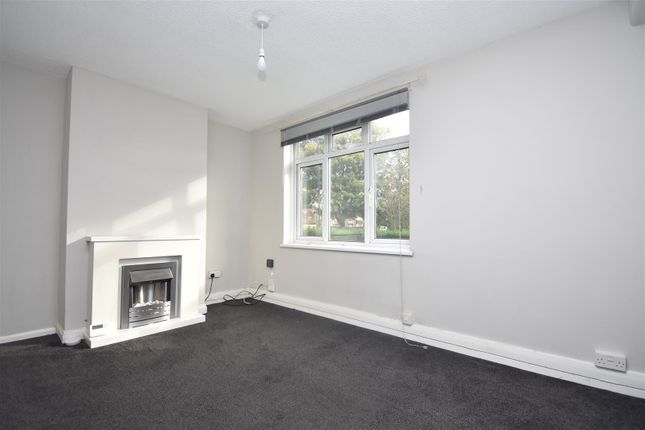 Dringfield Close, York photo 5