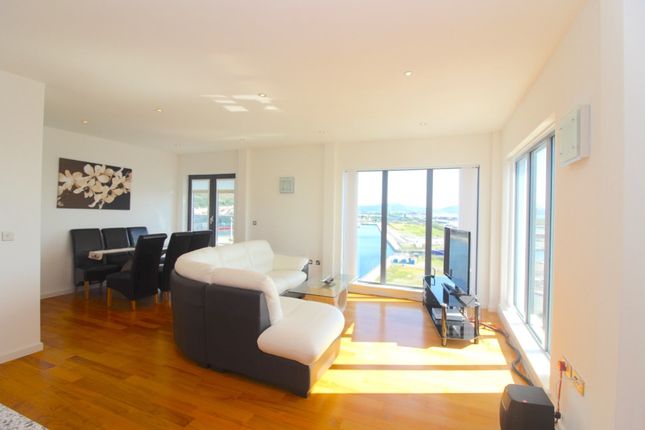 Flat to rent in Kings Road, Swansea