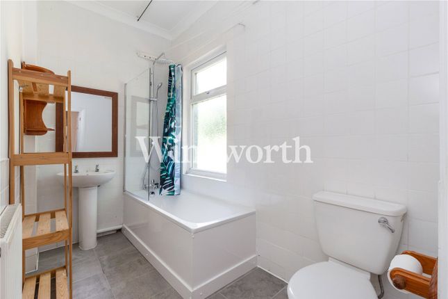 Hermitage Road, London photo 4