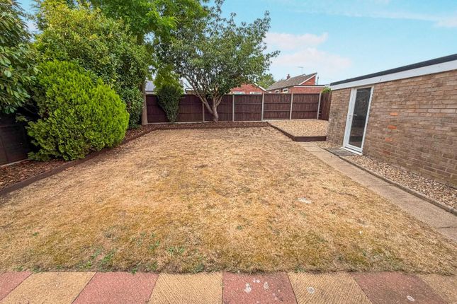 7, Broom Road Close, Brandon photo 2