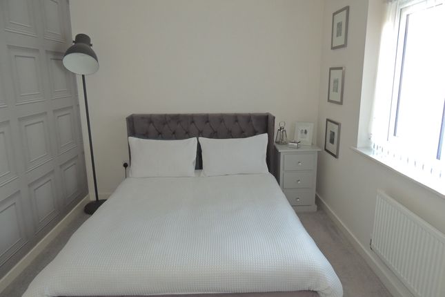 12, Garratt Way , Thorne  photo 4