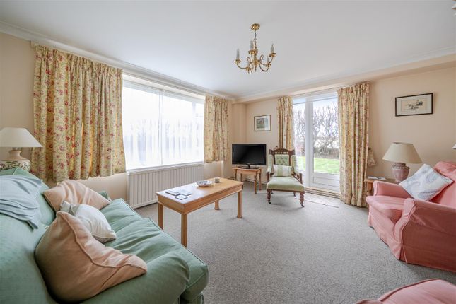 Flat 3, Guilford House, Princes Drive, Sandwich photo 2