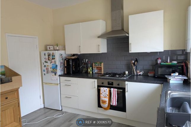 Lee Lane, Horwich, Bolton photo 3