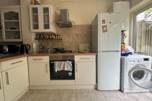 10, Larnach Road, London photo 4