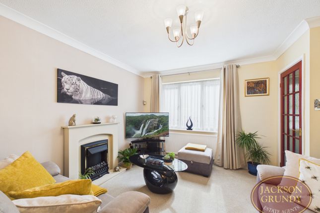 1, Fishers Close, Northampton photo 3