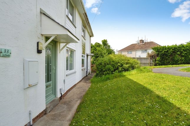 33, Clos Rhandir, Swansea photo 4