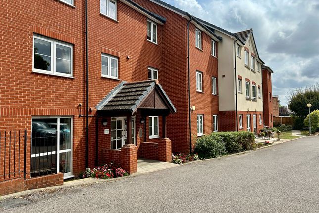 Apt 15, Southwood Court Southend Road, Billericay photo 2