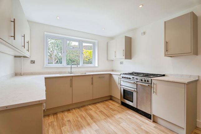 4, Eldred Drive, Sudbury photo 5