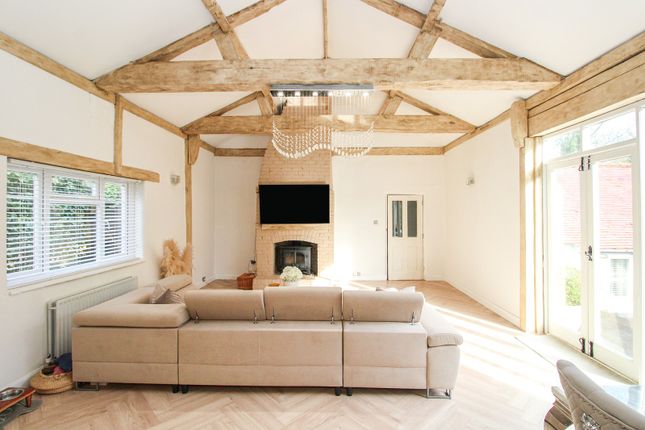South Hill Barn, Storrington Road, Pulborough photo 4