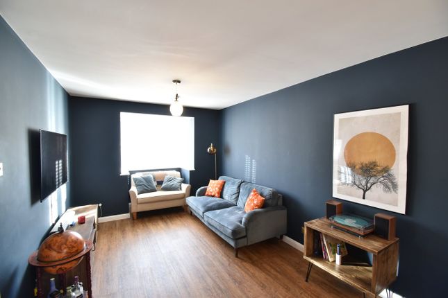 5, Chippendayle Drive, Maidstone photo 4