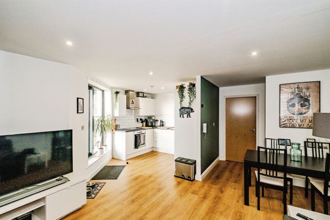 Flat 74, Mariner Point, 83, Brighton Road, Shoreham-By-Sea photo 3
