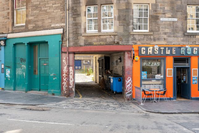 Flat to rent in Grassmarket, Edinburgh