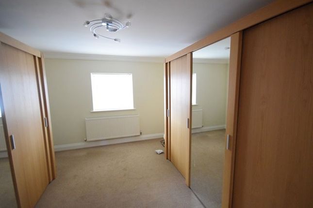 Town house to rent in St Annes, Sunderland Road, South Shields