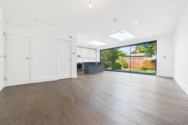 27,, Cranmer Road, Hampton Hill photo 4