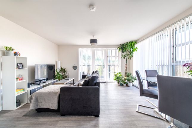 Hillier Crescent, Gravesend photo 3