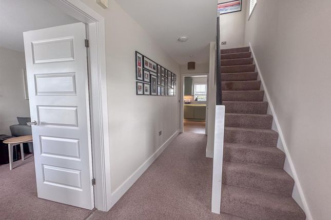24, McLeods Field, Peel photo 2