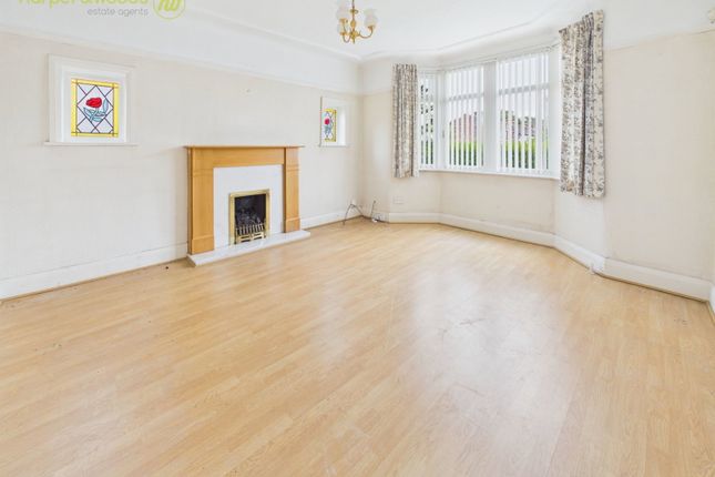 5, Mosslands Drive, Wallasey photo 2