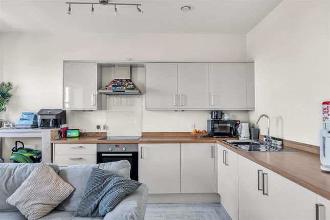 Flat 21, Beresford House, 15 Liberty Road, Portland photo 4